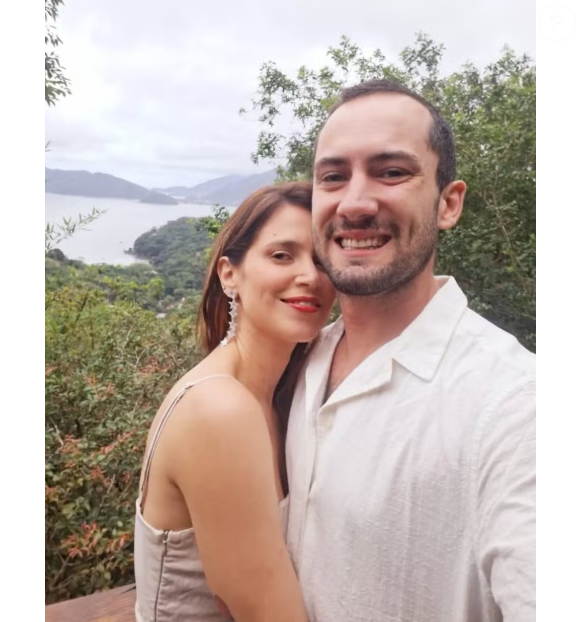 Em janeiro, Mel Lisboa abriu o jogo sobre o namoro com o ator Gustavo Rezende, seu colega no musical sobre Rita Lee. Romance artístico que a própria Rita aprovaria.