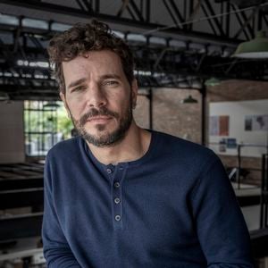 Daniel de Oliveira está com 47 anos