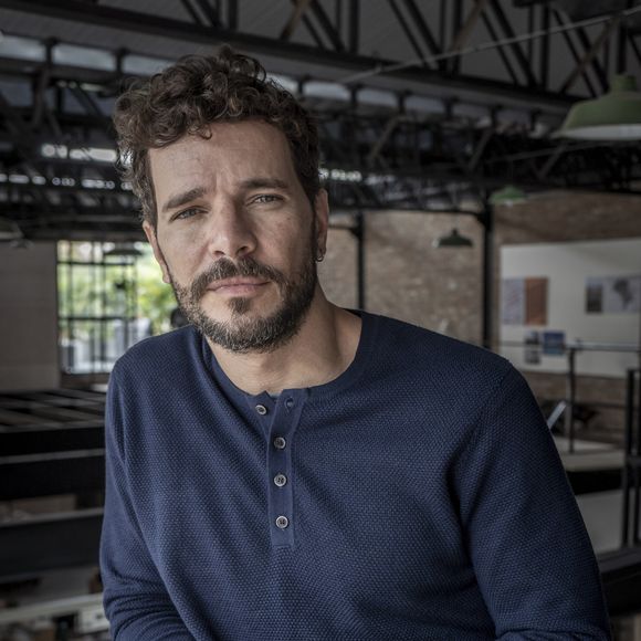 Daniel de Oliveira está com 47 anos