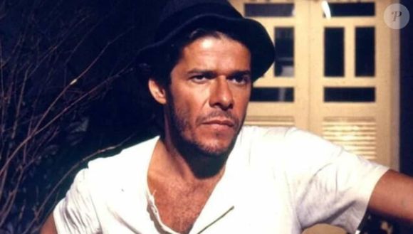 Resumo da novela 'Tieta': Osnar visita Carol.