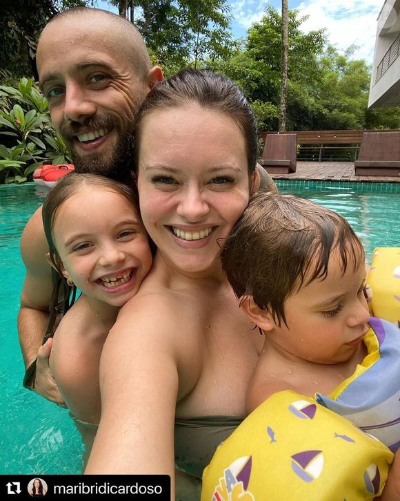 Rafael Cardoso e Mari Bridi são pais de Aurora e Valentim e o ator chegou a ser proibido de ver as crianças após uma medida protetiva