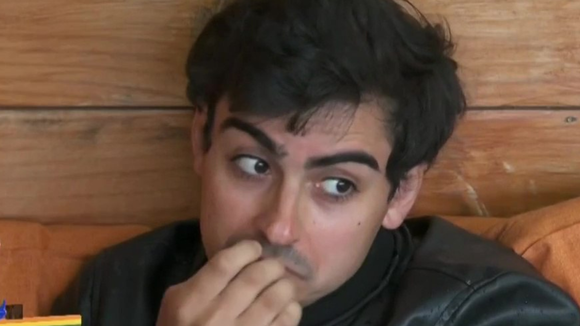 Dudu Camargo vai escapar da Roça em 'A Fazenda 17'? Enquete UOL surpreende com números disparados do peão em nova berlinda