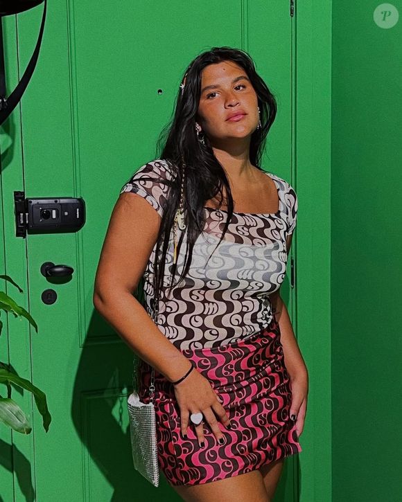 Trabalho de conclusão de curso de Giulia Costa foi nota máxima na faculdade