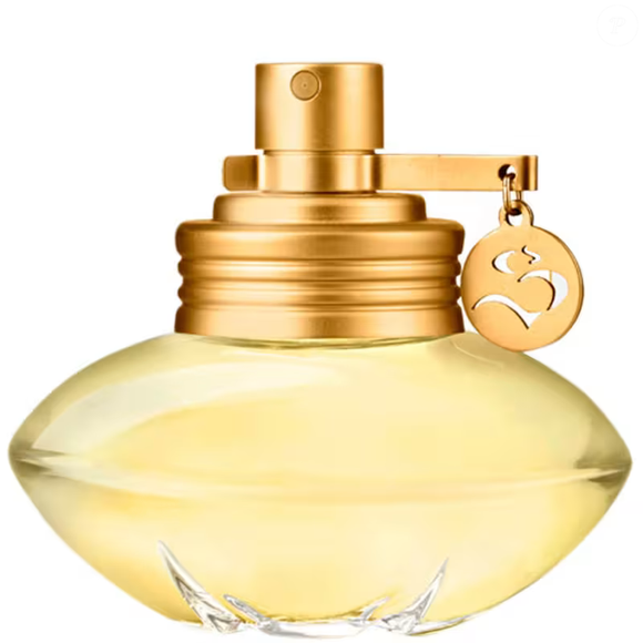 1. S (Shakira) 150ml | R$ 158,90 - no topo da lista está o clássico perfume da colombiana, um oriental floral leve, sofisticado e poderoso, inspirado no brilho natural da cantora