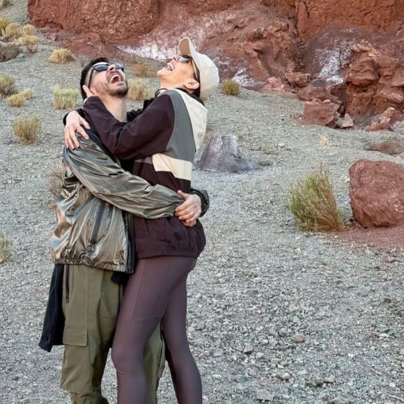 Monica Benini já publicou algumas fotos com o esposo durante a viagem.