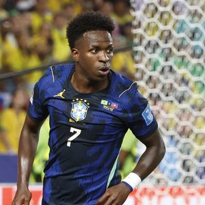 Vini Jr. decidiu mais uma vez pela Seleção, mas a arbitragem roubou a cena após a anulação de um gol que especialistas consideraram legal