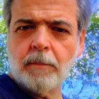 'Preciso de ajuda financeira': Aos 60 anos, ator da novela 'Dona de Mim' faz apelo comovente após delicada cirurgia; fora da Globo, ele também trabalha como taxista