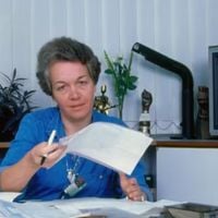 Há quase 38 anos e às vésperas do Natal, diretora de jornalismo da Globo sofreu fraturas pelo corpo em grave acidente que deixou repórter morto