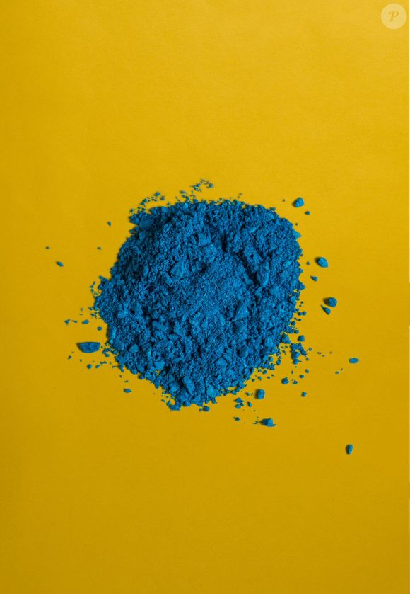 Azul da Prússia: o que é o pigmento usado em 'Emergência Radioativa'? Criado no século XVIII, ele virou remédio atravessa séculos entre arte e ciência