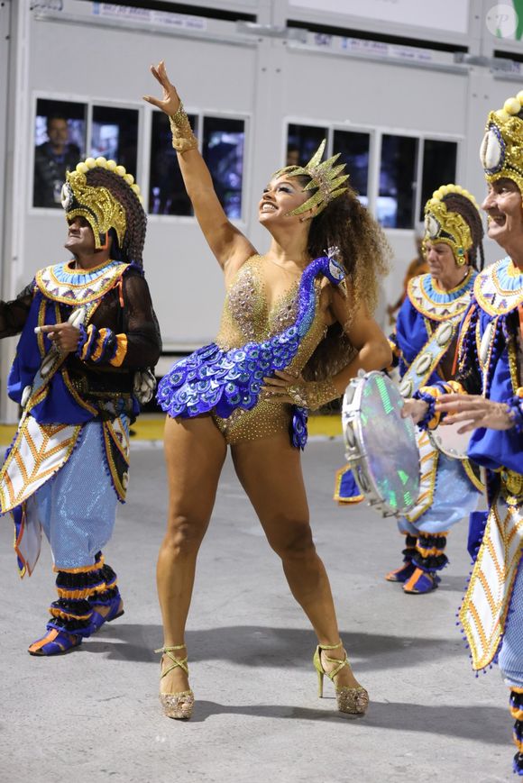 Juliana Alves volta a desfilar na Unidos da Tijuca, onde foi rainha de bateria por seis anos