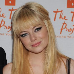 2010: lembram de Emma Stone loira? Pode não parecer, mas ela já foi assim!