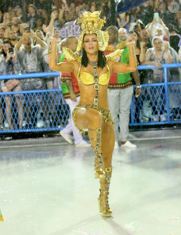 Paolla Oliveira no carnaval: atriz voltou ao posto de rainha de bateria da Grande Rio em 2020