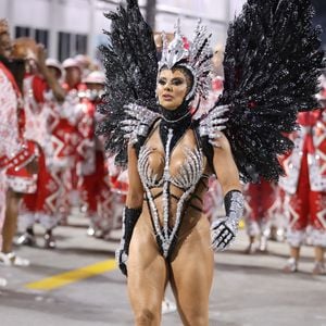 Viviane Araújo trouxe, anos depois, o Carcará de volta para sua fantasia. "Eu sou o Carcará! Sou o espírito do cangaço, a proteção da Furiosa", disse prestes a entrar na Sapucaí