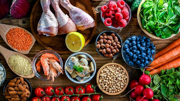 Os segredos de um neurologista para manter um cérebro saudável e jovem: quatro alimentos que ele nunca coloca na mesa