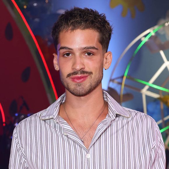 João Guilherme é aquariano: o ator nasceu em 01 de fevereiro