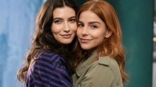 Resumo da novela 'Três Graças' (22 a 27 de dezembro): Amor assumido! Lorena e Juquinha engatam namoro e Ferette descobre tudo; Bagdá sequestra Paulinho