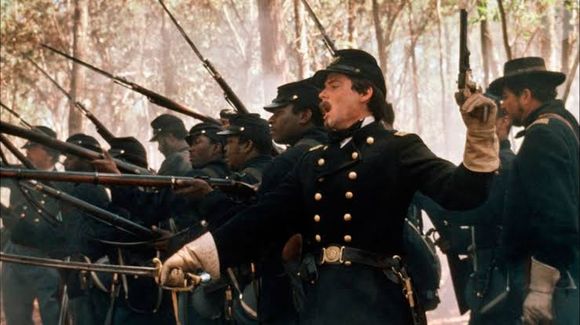 'Tempo de Guerra' acompanha o Coronel Robert Gould Shaw, encarregado de formar e liderar o 54º Regimento de Massachusetts durante a Guerra Civil