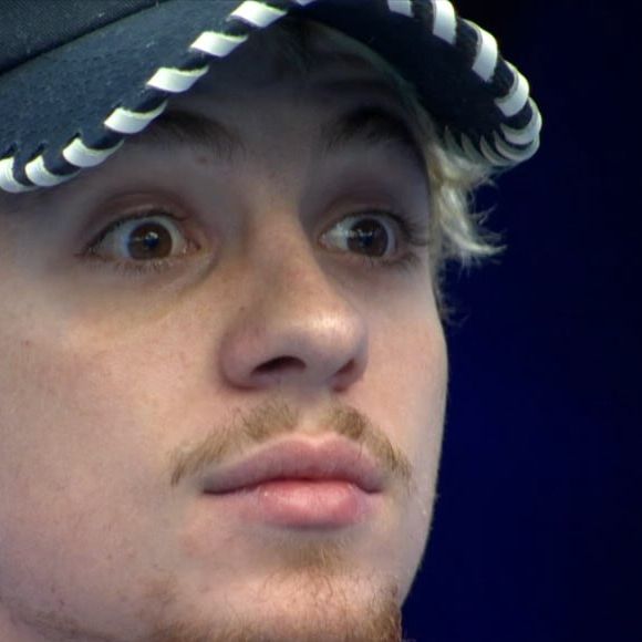 Juliano Floss era o segundo favorito a ganhar o 'BBB 26', segundo a enquete UOL desta quinta-feira (2)