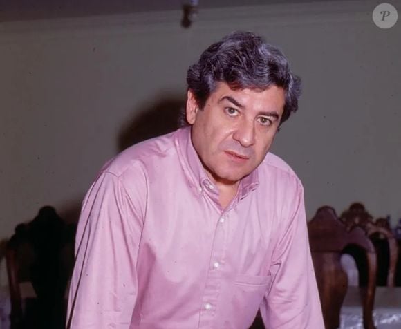 Lauro César Muniz assumiu a novela 'Quem é Você?' em março de 1996 dias após a estreia: 'Em nenhum momento, interferi na história ou fiz prevalecer meu estilo. Houve uma divergência insuperável entre nós (Solange Castro Neves e ele) e a direção decidiu que eu prossigo como condutor da trama'