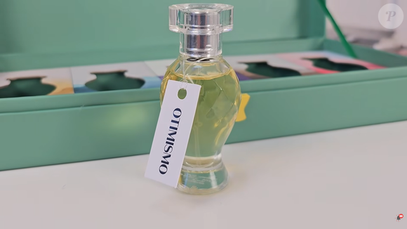 O otimismo ganhou uma interpretação olfativa pelas mãos do perfumista francês Yann Vasnier, da Givaudan, no projeto Box do Sentir, de O Boticário. Inspirado pelas viagens e pelas paisagens brasileiras, o especialista buscou traduzir em fragrância a possibilidade de enxergar novos caminhos e acreditar no que ainda pode acontecer. A criação integra a iniciativa que transforma cinco sentimentos associados à cultura brasileira em perfumes autorais