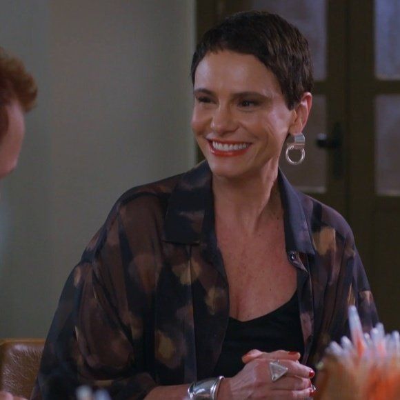 Celina Roitman, personagem de Malu Galli, conquista o público com visual sofisticado e joias de impacto em 'Vale Tudo'