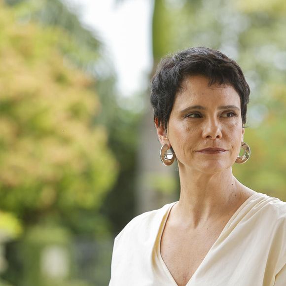 Celina avisa a Afonso e Solange que os exames de Leonardo estão bons e que o transplante será realizado.
