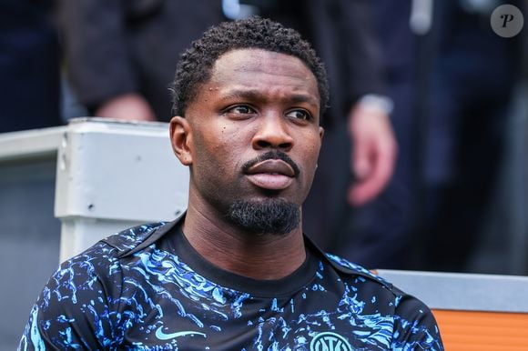 Marcus Thuram é um atacante francês de 28 anos, filho do ex-jogador Lilian Thuram. Na Copa do Mundo 2026, ele defende a Seleção Francesa (França)