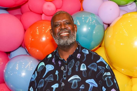 Ao retornarem para a casa, Chaiany contou para os participantes que a Portela homenageou Péricles em um telão