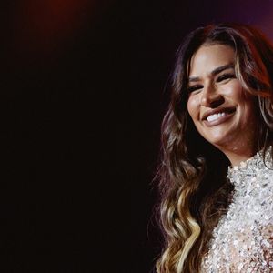 Simone Mendes emplacou hits sobre adultério e bebida, temas que pouco combinam com o discurso conservador que Kaká Diniz defendeu