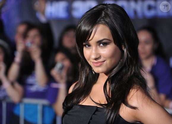 A primeira vez que Demi Lovato usou cocaína foi aos 17 anos; hoje cantora está sóbria