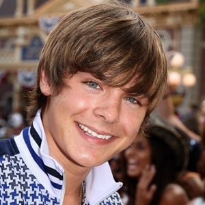 2006: Zac Efron começava a despontar como um galã para os adolescentes da época