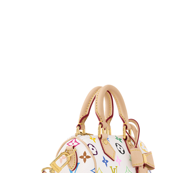Para completar o look, Rafa Justus carregou uma bolsa da Louis Vuitton. O modelo é semelhante à LV x TM Nano Speedy, versão compacta da Speedy que traz monograma, detalhes em couro natural e acabamento dourado