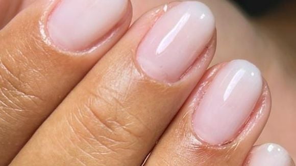 Unhas para Outono 2026: as melhores dicas de cores e tendências, segundo nail designer de famosas como Jade Picon e Luisa Sonza