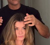 Outro detalhe importante do novo cabelo de Alinne Moraes é a raiz esfumada, que proporciona um contraste delicado com as mechas douradas. O efeito contribui para a dimensão da cor e ajuda a construir um visual que equilibra luminosidade e naturalidade