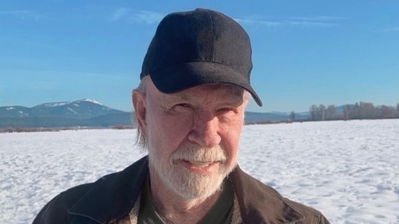 Em 2026, mortes de Chuck Norris, Dennis Carvalho, Manoel Carlos, Isabel Veloso e mais abalam mundo dos famosos e deixam profunda saudade nos fãs