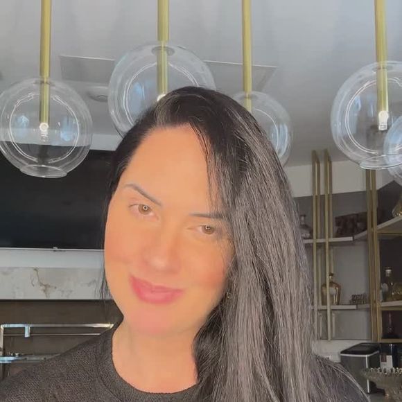 Graciele Lacerda disse no Instagram: 'Hoje, mais do que nunca, eu olho pra nossa história com orgulho e gratidão. Foram anos de caminhada juntos, e não foi fácil. Passamos por tempestades, enfrentamos dores, julgamentos, obstáculos que pareciam impossíveis'