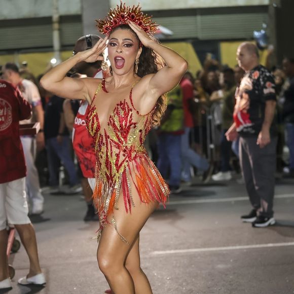 "Hoje meu foco está na saúde e no bem-estar. Preservar o músculo é essencial, para ficar linda e sarada, mas principalmente para manter o corpo funcionando bem", garante Juliana Paes