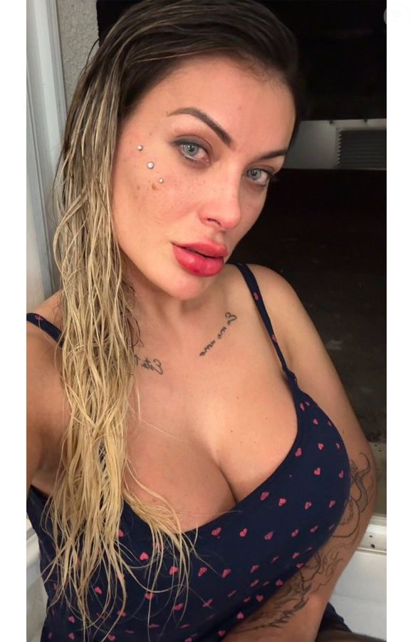 Andressa Urach voltou a gravar vídeo pornô após relatar dificuldades financeiras