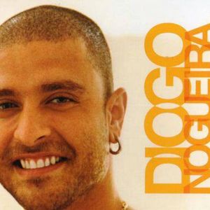 Quando iniciou sua carreira, Diogo Nogueira já usava cabelos baixos