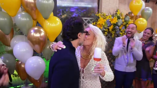 'Quer competir com Jesus Cristo': Em plena Sexta-feira Santa, Ana Maria Braga dança com robôs de LED, recebe o Supla e troca beijo com o marido ao vivo; web reage