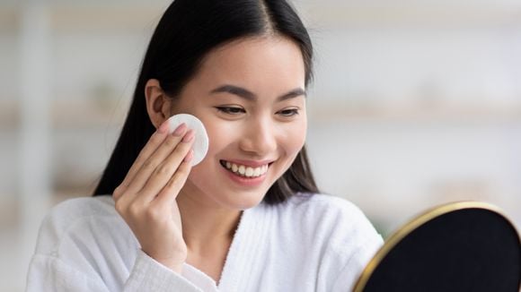 Adeus, pele irritada! Aprendi com o skincare das atrizes de k-dramas como a hidratação contínua da K-Beauty blinda o rosto do estresse urbano