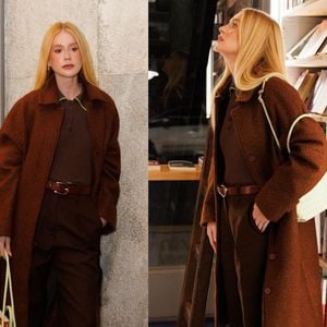 Marina Ruy Barbosa usa look monocromático marrom em livraria em São Paulo