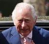 Com câncer há 1 ano, Rei Charles III mantém em segredo localização do tumor