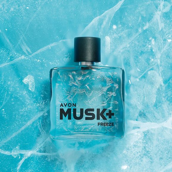 Refrescância máxima! O Musk+ Freeze, da Avon, combina menta e tangerina congeladas em uma fragrância criada para quem gosta de perfumes vibrantes