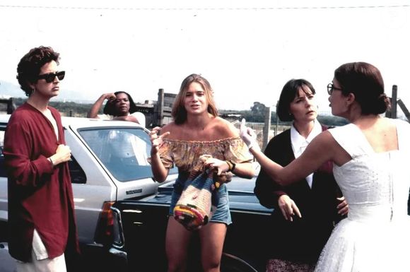 Novela 'Quatro por Quatro' estreou em 1994 e em maio de 2025 passou a ser reprisada pela segunda vez no Viva