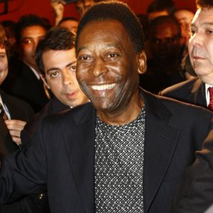 Pelé foi pessoalmente buscar as imagens na redação da Playboy, em 1985