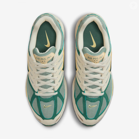 O amortecimento Nike Air em toda a extensão do solado faz do Nike Air Pegasus 2K5 uma das apostas mais confortáveis da temporada entre os tênis fashionistas