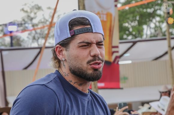 Neste fim de semana, Zé Felipe afirmou que preferia 'enfiar as flores no rabo' por causa da polêmica