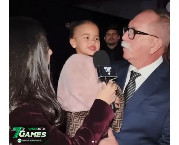 Filha de Neymar, Mavie divertiu a web pelas duas palavras faladas em 'entrevista': 'bola' e 'festa'