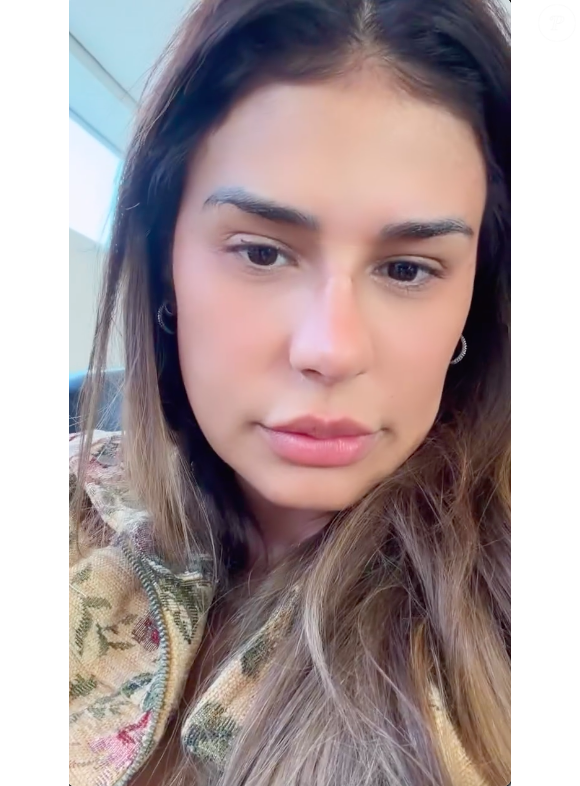 Simone Mendes voltou a comentar sua mudança nos stories do Instagram e pediu paciência ao público